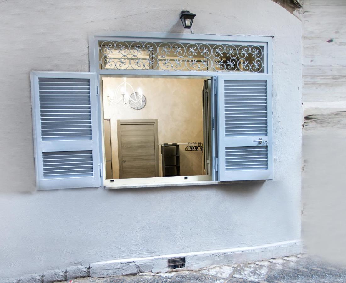 La Casetta Di Lulu Napoli Bagian luar foto