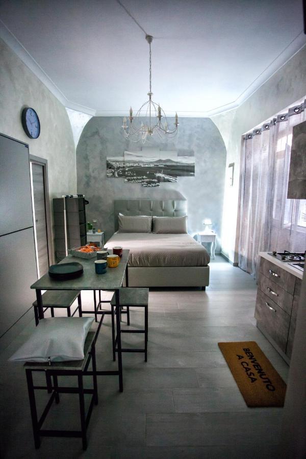 La Casetta Di Lulu Napoli Bagian luar foto