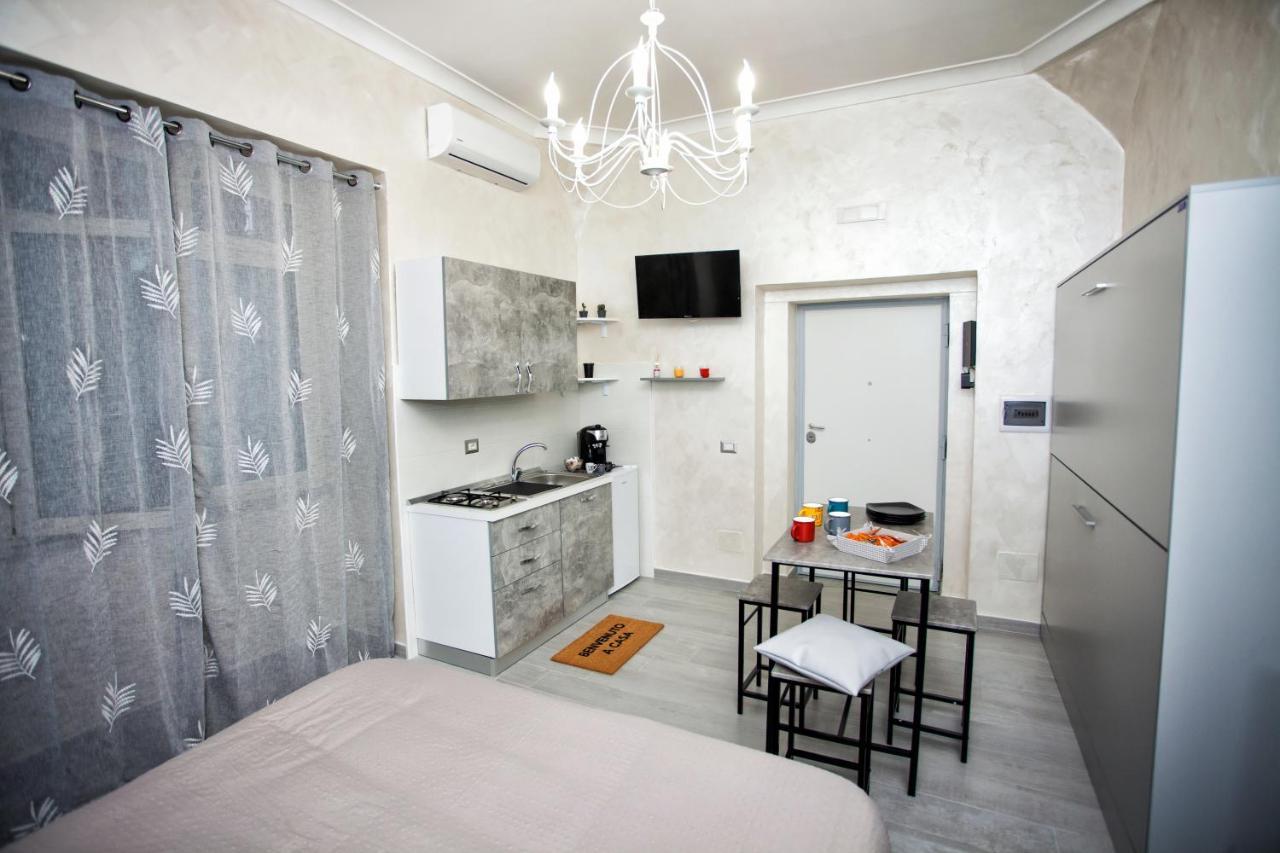 La Casetta Di Lulu Napoli Bagian luar foto