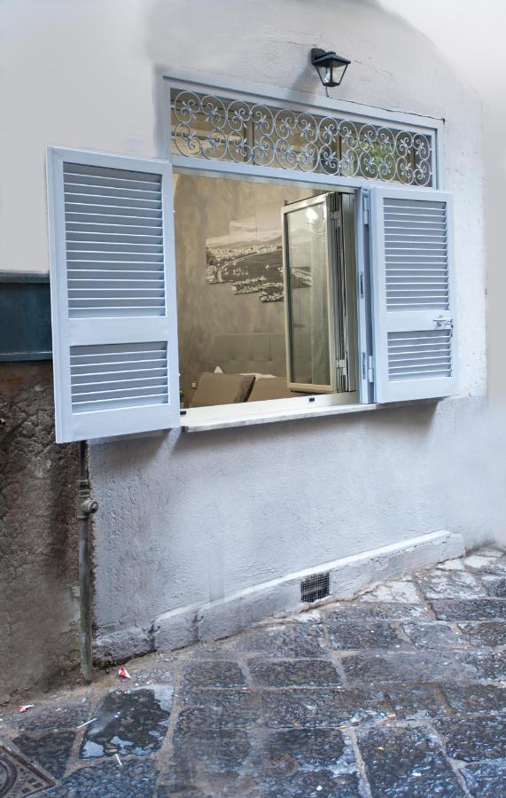 La Casetta Di Lulu Napoli Bagian luar foto