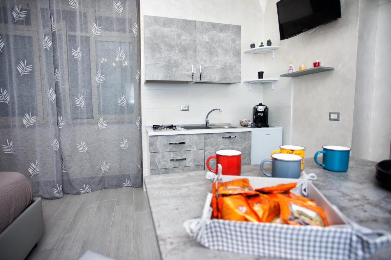 La Casetta Di Lulu Napoli Bagian luar foto